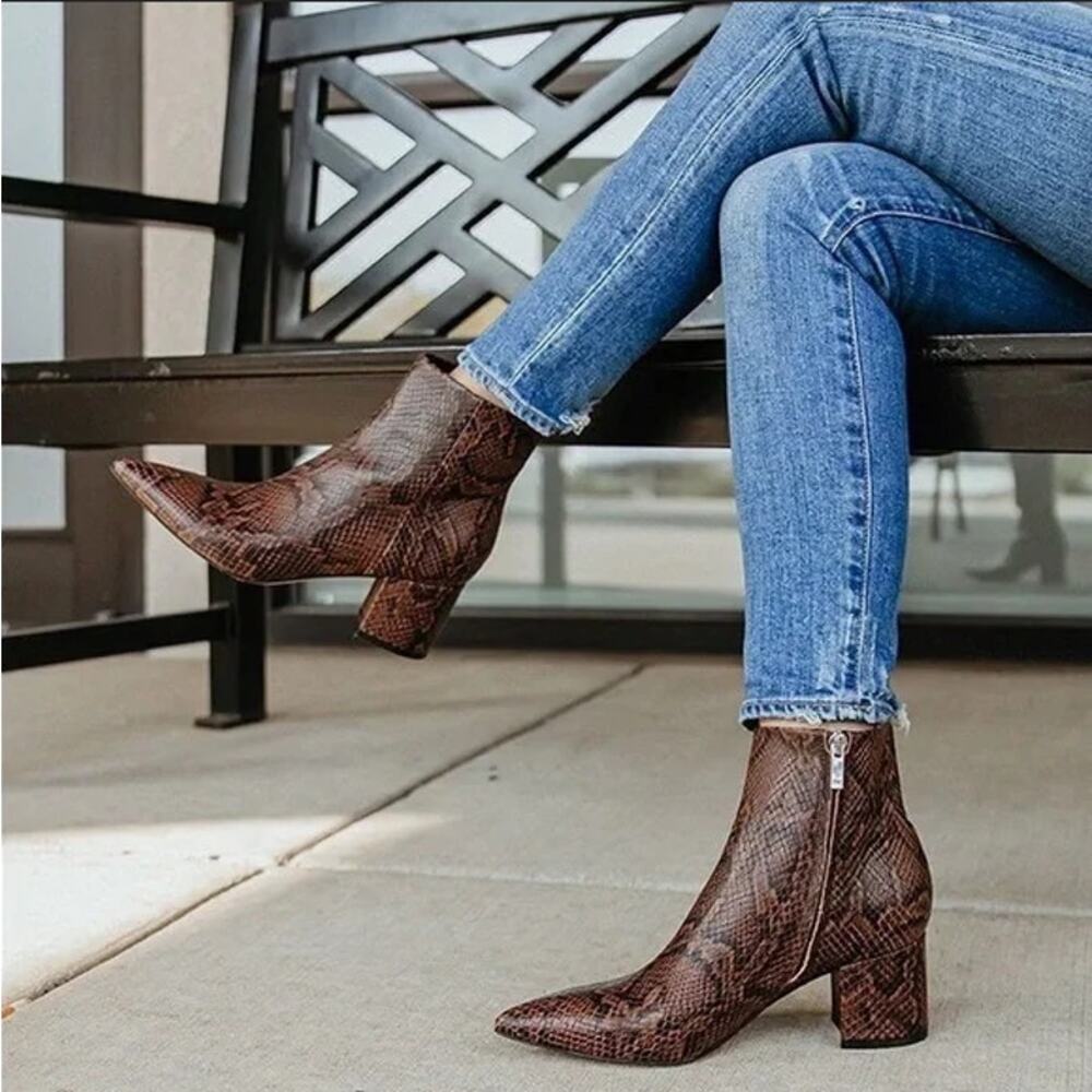 New MARC FISHER Jarli Pointy Snake Low Heel Ankle Bootie Sz 5.5 Brown NWOB
